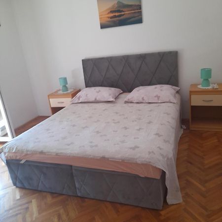 DinjiškaDubravka公寓 外观 照片